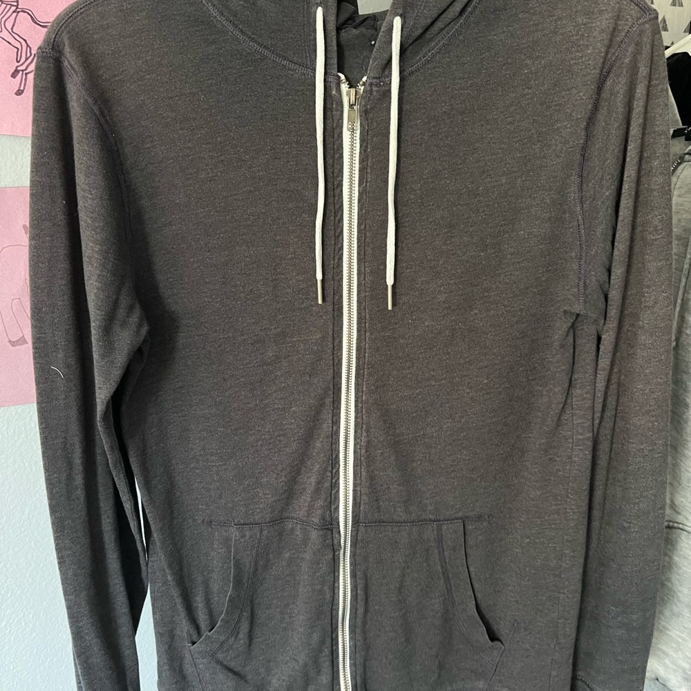 Men's Gray Zip-Up Hoodie